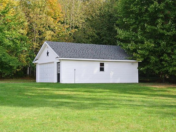 4th image of 12172 White Pine Dr