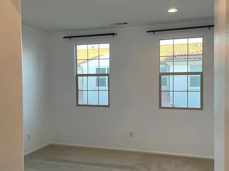 869 E Mountain Way #C — Photo 10