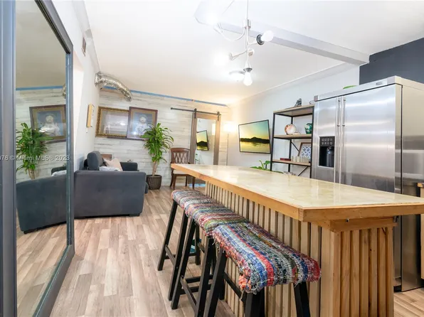 980 NE 170th St APT 218, North Miami Beach, FL 33162