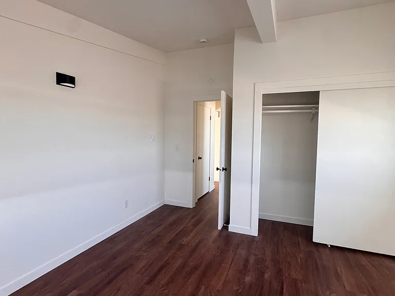 5000 Broadway St #9 — Photo 10