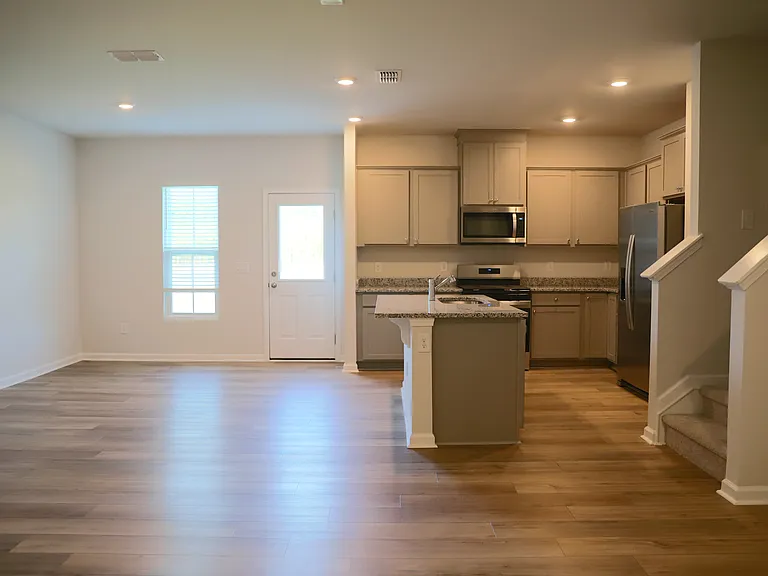 Dining nook & kitchen