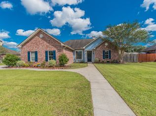 304 Deer Valley Ln, Carencro, LA 70520