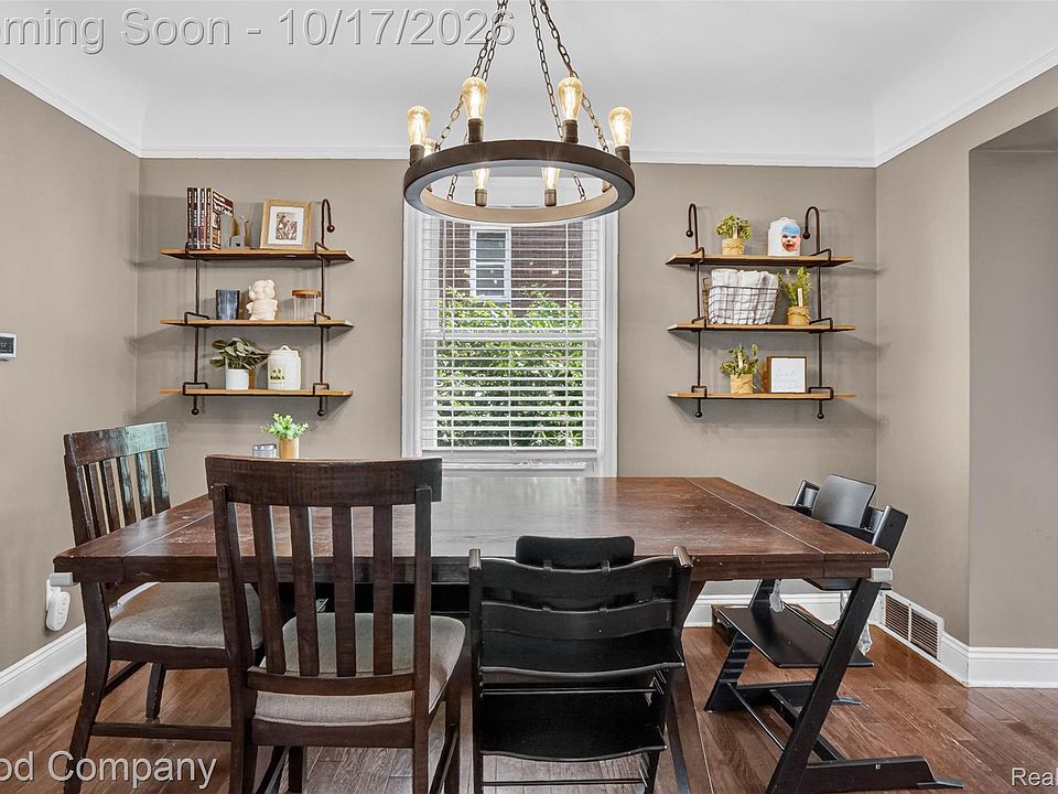 713 N Wilson Ave, photo 8