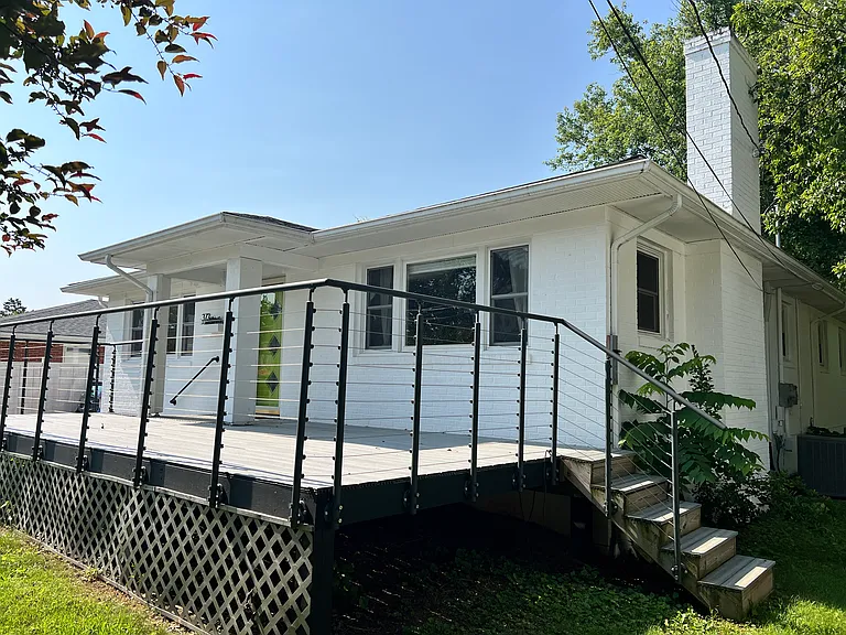 373 Franklin St — Photo 28