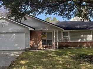 7210 Roos Rd, Houston, TX 77074