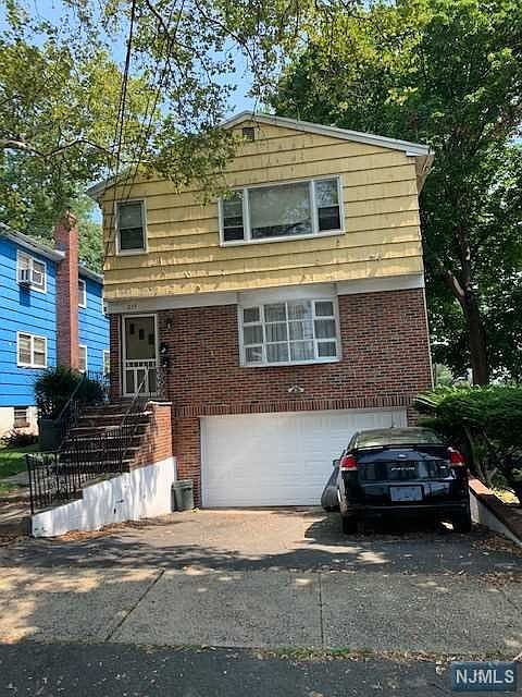 1st image of 219-221 Keer Ave