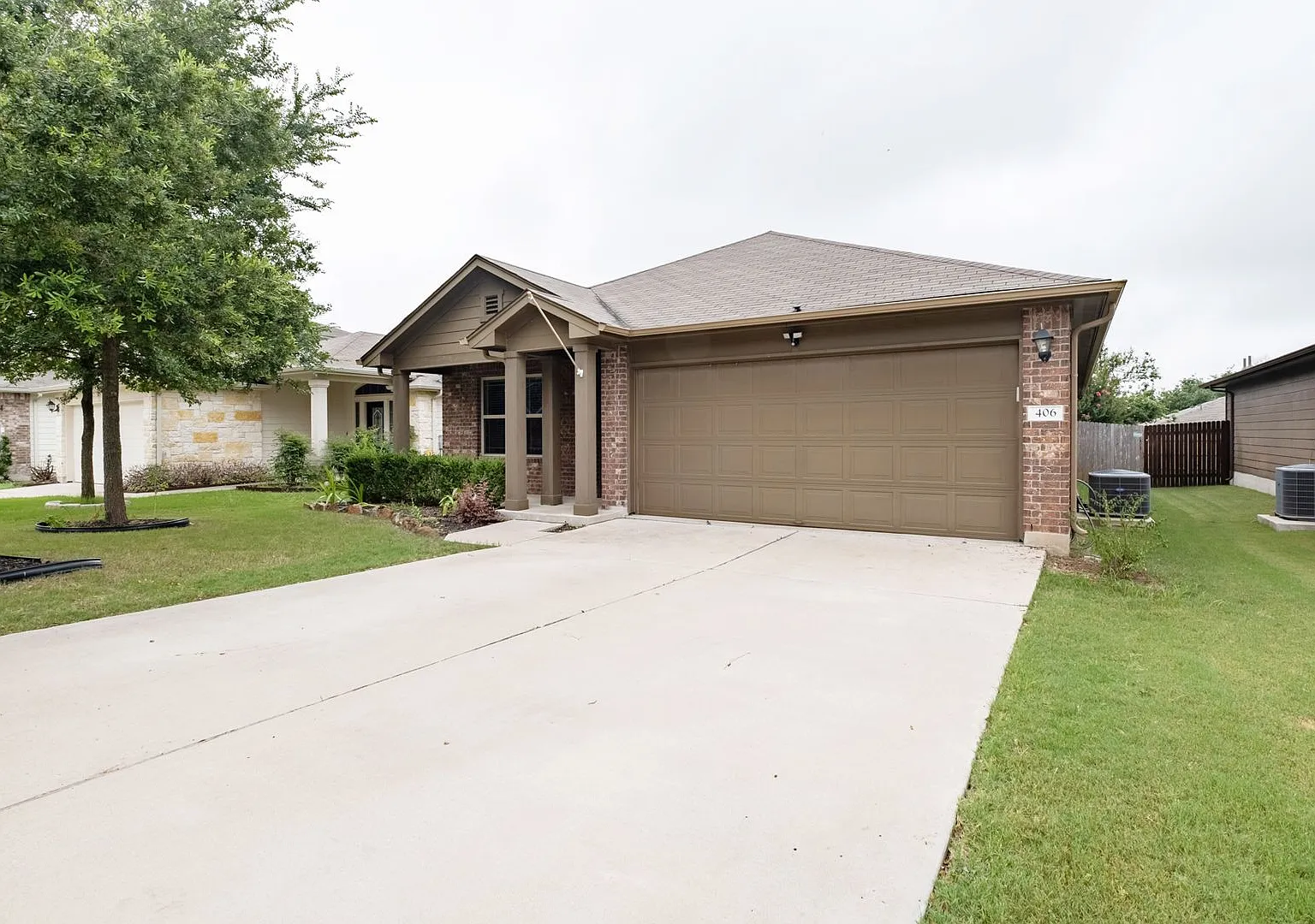 Warming 3 Bedroom, 2 Bath Home Near Southwestern University & Downtown Georgetown — Photo 3