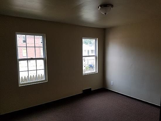 4th image of 417 24th St #1