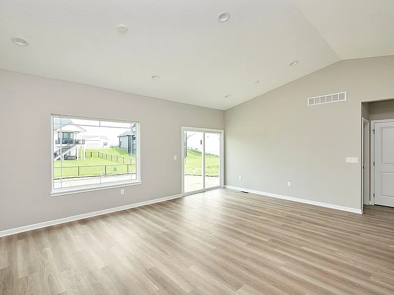671 91st St #671 — Photo 3