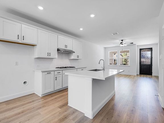 2nd image of 121 Tornillo Dr