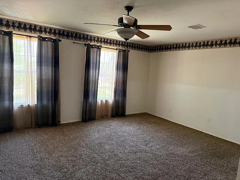 3104 Deleon Dr — Photo 34