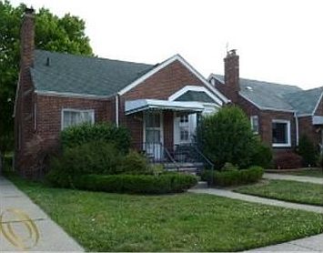 1st image of 15704 Couzens Ave
