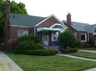 15704 Couzens Ave, Eastpointe, MI 48021