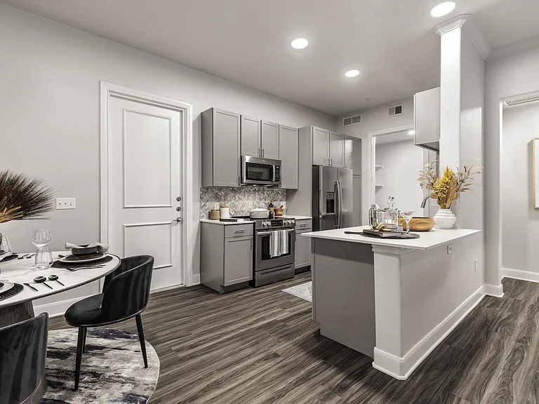 3500 Westlake Apartments — Photo 8