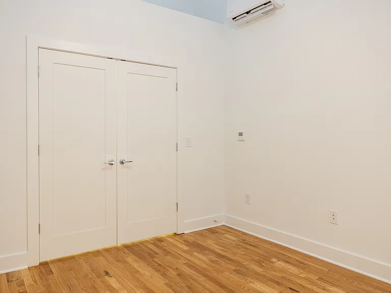 Overton Lofts — Photo 34