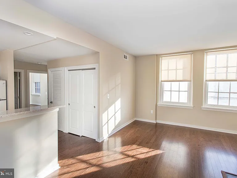 532 Spruce St #4 — Photo 7