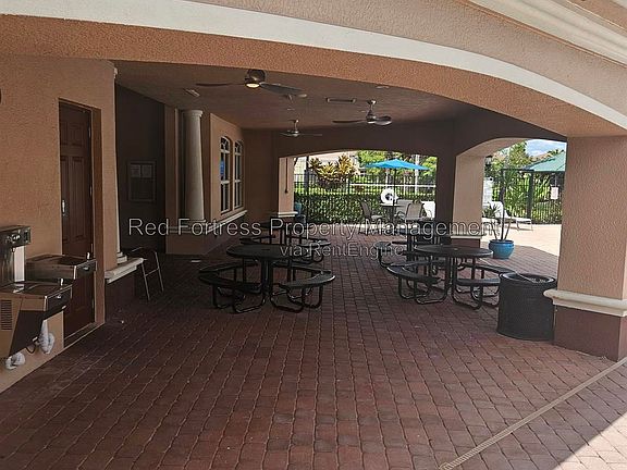 4th image of 9521 Roundstone Cir