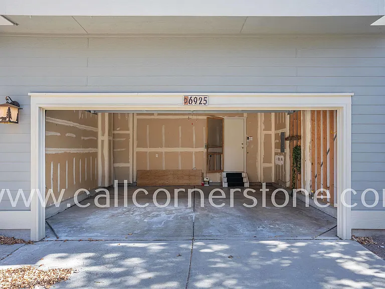6925 Blue Anchor Point — Photo 24
