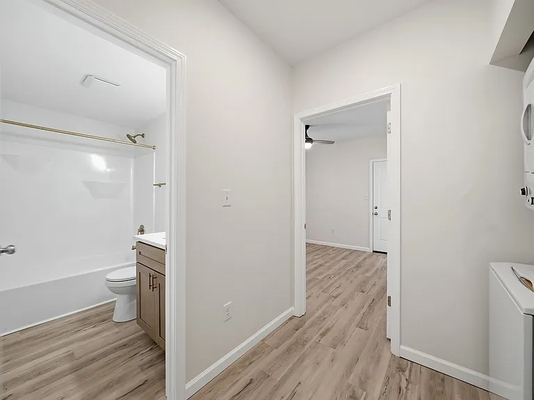4257 Norfolk Ave #1W — Photo 12