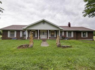 1701 E Hemlock Rd, Ozark, MO 65721