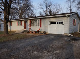 6 Thomas St, Monroe City, MO 63456