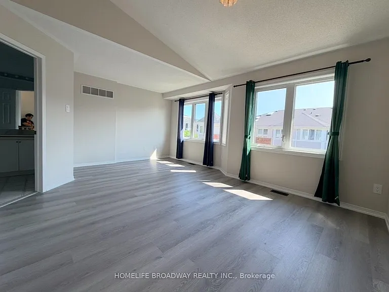 18 Clark Ave W #55 — Photo 14