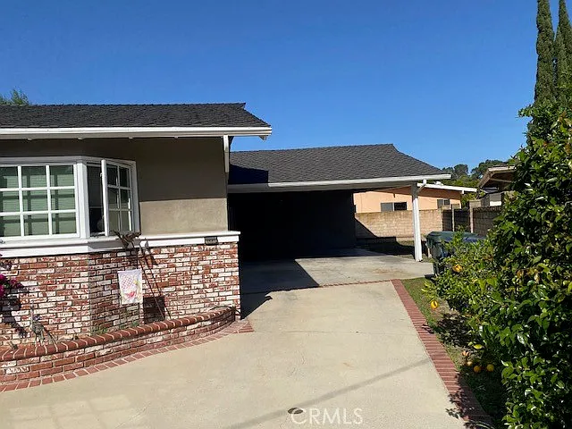 27600 Bandra Pl — Photo 3