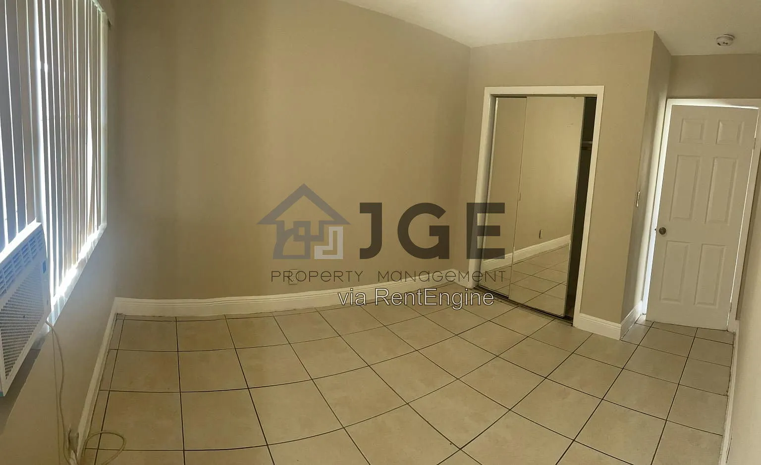 724 NW 4th Ave — Photo 2