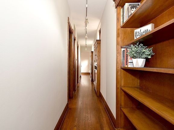 5th image of 818 Erie St #3