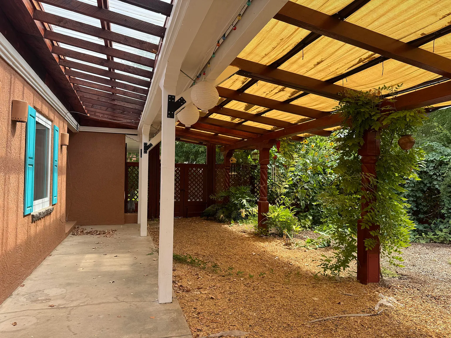 3 bed, 2.0 bath, 2650 sqft, $4,000 — Photo 4