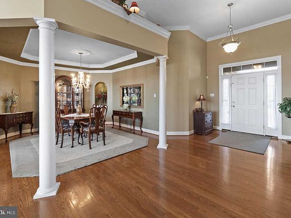 5th image of 6705 Christmasberry Ct