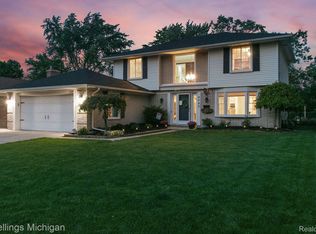 6492 Durham Dr, Canton, MI 48187