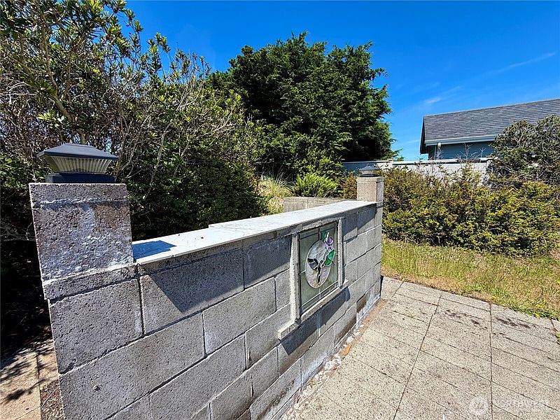 5th image of 1241 Channel Avenue SW