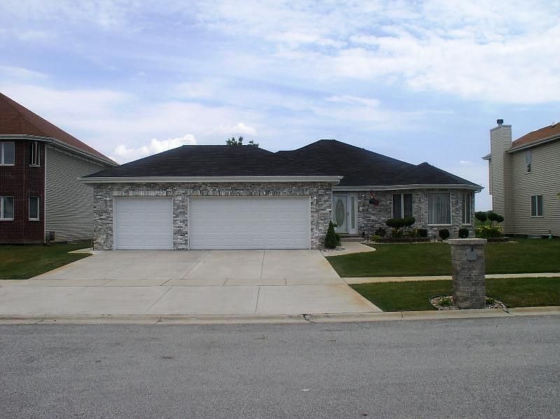 1st image of 22811 Southbrook Dr