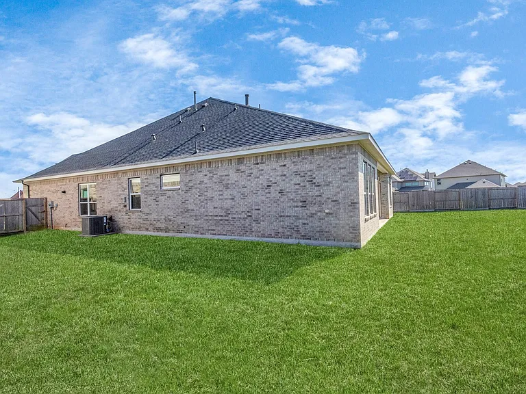 28646 Monarch Cliffs Dr — Photo 31