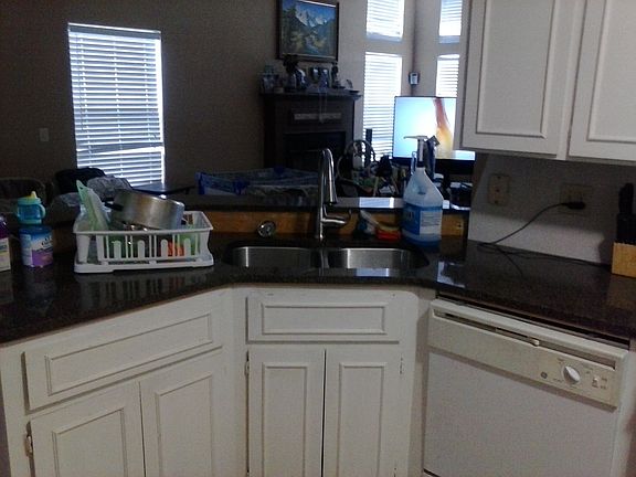 2nd image of 4011 SW Rolling Hills Dr