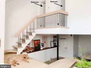 307 Delancey St #A, Philadelphia, PA 19106