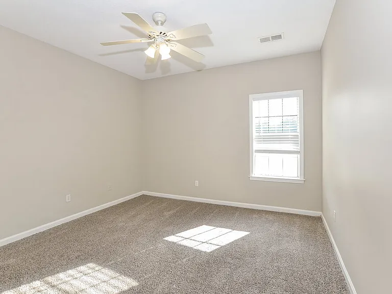 4485 Nicholas Ln — Photo 15