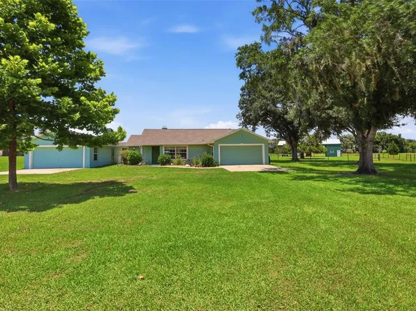 1200 N Hart Rd, Geneva, FL 32732
