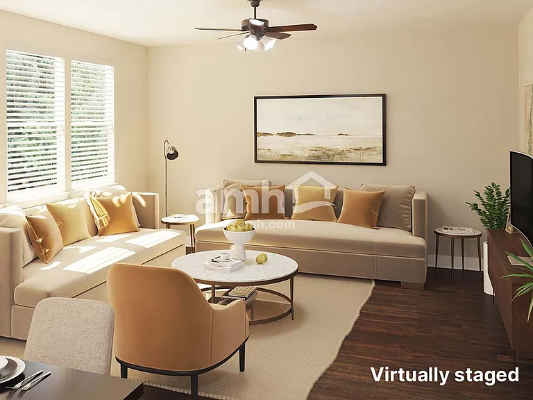 1079 Ashlyn Ct — Photo 9