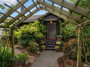 725 N 67th St, Seattle, WA 98103