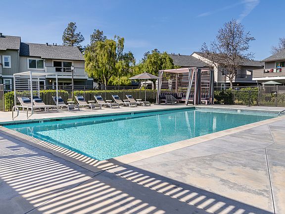 2nd image of 4000 Ellmar Oaks Dr #2-4094