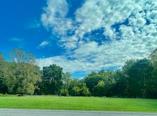 1 Magnolia Dr, Kuttawa, KY 42055