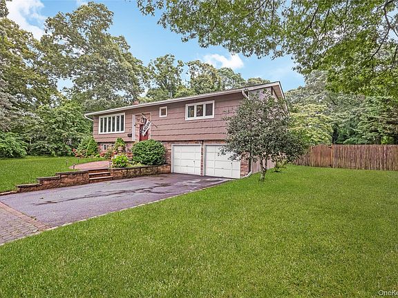 3rd image of 27 Baywood Lane