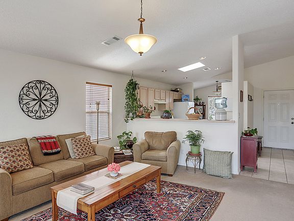 5th image of 9632 Vista Casitas Dr NW
