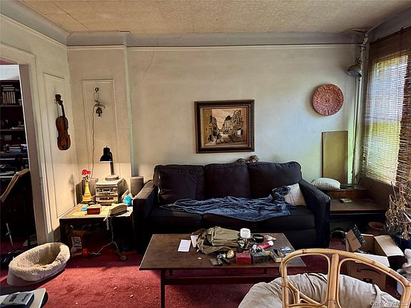 5th image of 14719 Hoover Avenue