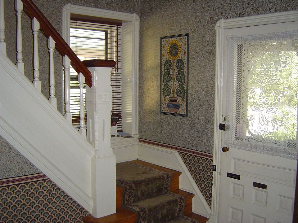 2nd image of 65 W La Crosse Ave