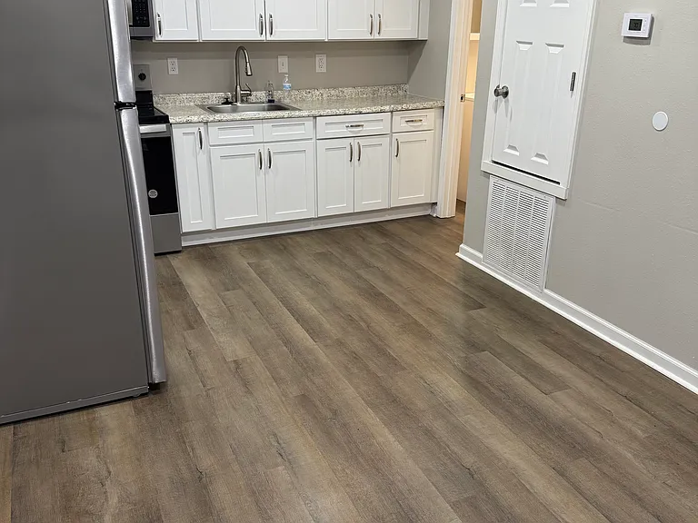 1028 Tucker Ave #C — Photo 9