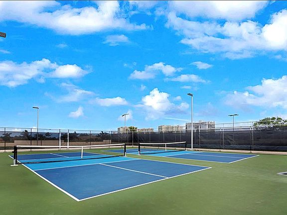 5th image of 859 Jeffery Street #214