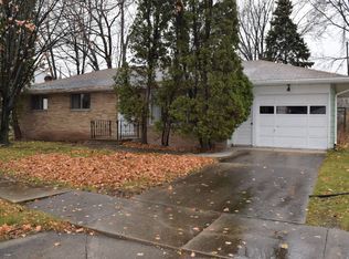 1170 Raleigh St, Green Bay, WI 54304